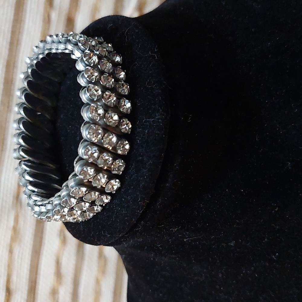 Expandable Rhinestone Bracelet - image 1